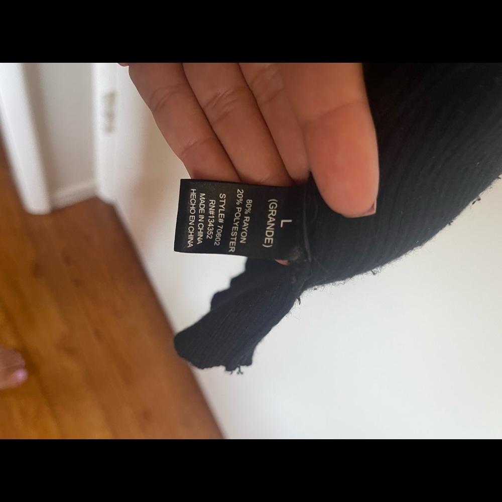 Open-back Ribbed LBD - Picture 5 of 7